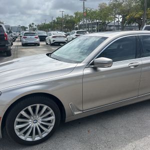 BMW 7 SERIES 740I - 2