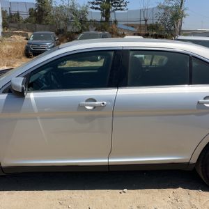 FORD TAURUS SEL - 4