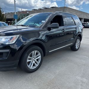 FORD EXPLORER XLT - 2