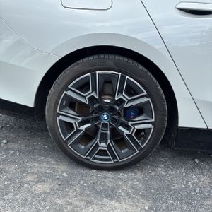 2024 BMW I5 M60 — миниатюра 19