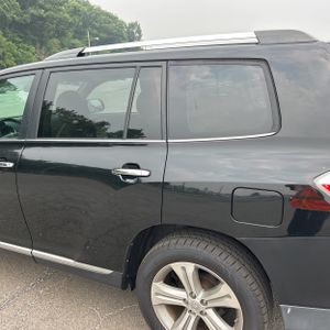 صورة 6 لـ 2011 Toyota HIGHLANDER LIMITED