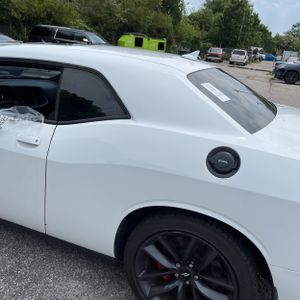 صورة 6 لـ 2019 Dodge CHALLENGER R/T SCAT PACK