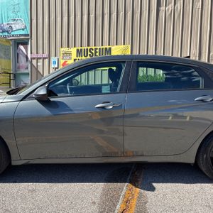 HYUNDAI ELANTRA SEL SPORT - 4