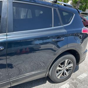صورة 55 لـ 2018 Toyota RAV4 XLE