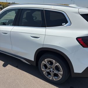 2025 BMW X1 XDRIVE28I — фото 6