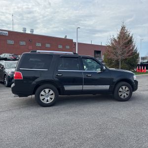 LINCOLN NAVIGATOR BASE - 10