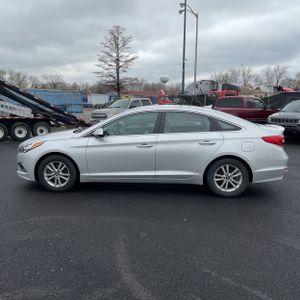 HYUNDAI SONATA BASE - 3