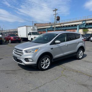 FORD ESCAPE SE - 1