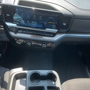 2022 Chevrolet SILVERADO 1500 LT thumbnail 37
