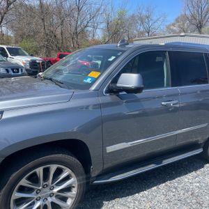 CADILLAC ESCALADE LUXURY - 2