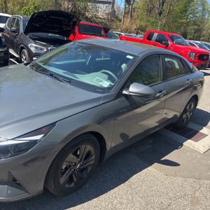 HYUNDAI ELANTRA SEL - 2