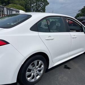 2023 Toyota COROLLA LE photo 9