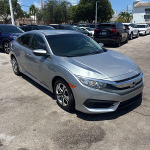صورة مصغرة 12 لـ 2018 Honda CIVIC LX