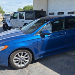 FORD FUSION SE - 2