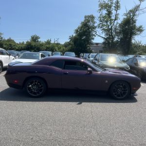 صورة 10 لـ 2022 Dodge CHALLENGER R/T SCAT PACK