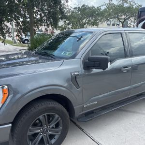 2023 FORD F-150 XLT — фото 2