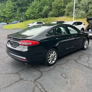 صورة 5 لـ 2017 FORD FUSION SE