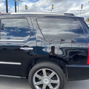 CADILLAC ESCALADE PREMIUM - 6