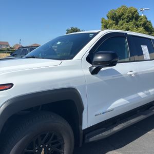 CHEVROLET SILVERADO - 2