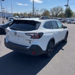 SUBARU OUTBACK ONYX EDITION XT - 8