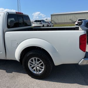 2021 Nissan FRONTIER SV — фото 6