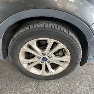 صورة مصغرة 19 لـ 2018 FORD ESCAPE SE