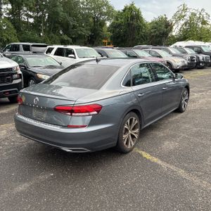 صورة 8 لـ 2021 Volkswagen PASSAT SE