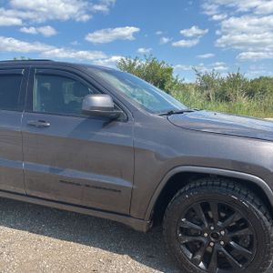 2017 JEEP GRAND CHEROKEE ALTITUDE — фото 13
