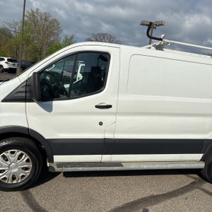 FORD TRANSIT 250 - 4
