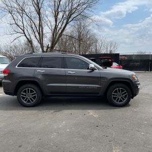 JEEP GRAND CHEROKEE LIMITED - 10