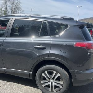 TOYOTA RAV4 - 6
