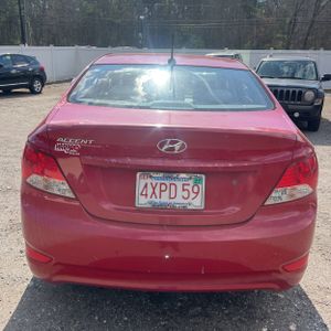 HYUNDAI ACCENT GLS - 7