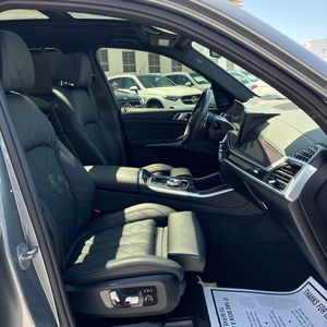صورة مصغرة 33 لـ 2025 BMW X5 M60I