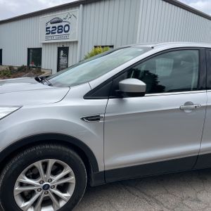 FORD ESCAPE SE - 2