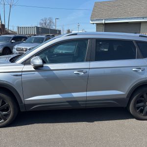 VOLKSWAGEN TAOS SE 4MOTION - 4