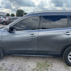 2019 Nissan ROGUE SV 照片 3