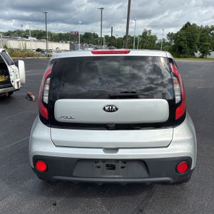 صورة 7 لـ 2017 KIA SOUL BASE