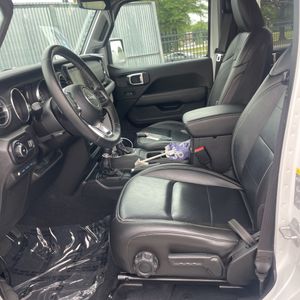 2023 JEEP WRANGLER 4XE SAHARA — миниатюра 32