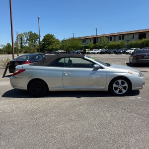 TOYOTA CAMRY - 10