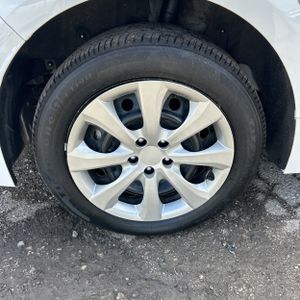 2025 Toyota COROLLA LE — миниатюра 17