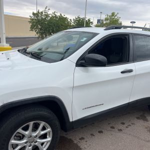 JEEP CHEROKEE SPORT - 2
