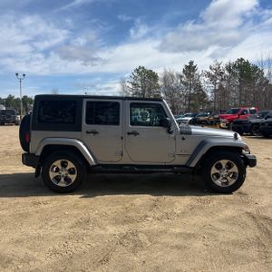 JEEP WRANGLER UNLIMITED SAHARA - 10