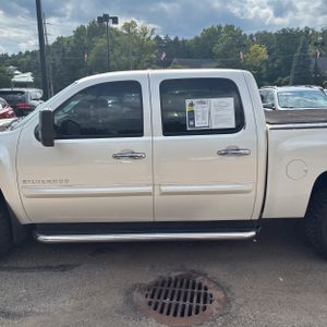 2011 Chevrolet SILVERADO 1500 LT — фото 4