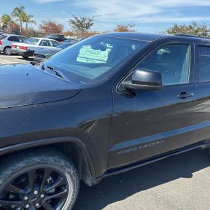 2018 JEEP GRAND CHEROKEE ALTITUDE 照片 2