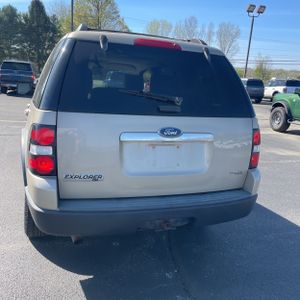 FORD EXPLORER XLT - 7