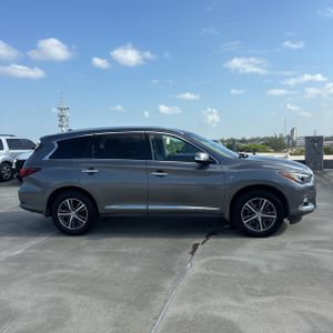 صورة 10 لـ 2019 Infiniti QX60 LUXE