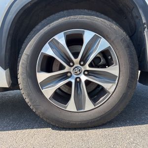 2021 Toyota HIGHLANDER XLE 缩略图 18