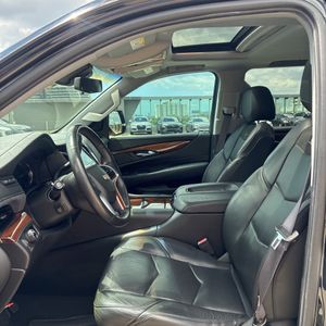 2017 Cadillac ESCALADE LUXURY 缩略图 31