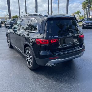 MERCEDES-BENZ GLB - 5