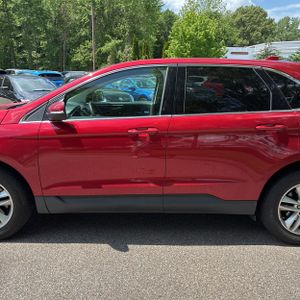 FORD EDGE SEL - 4
